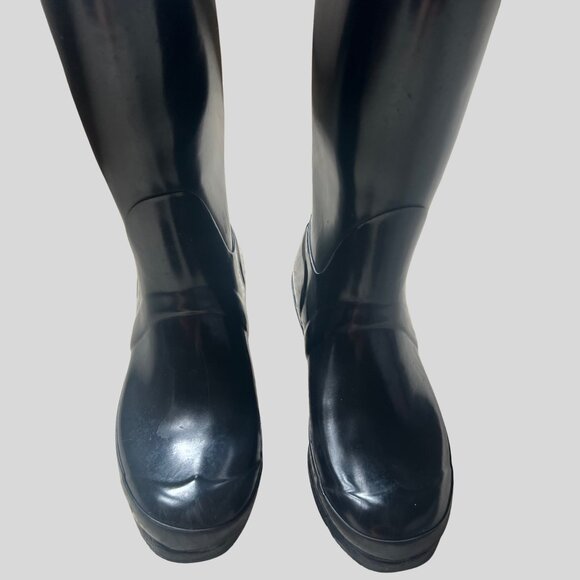 Hunter Original Gloss Tall Black Rain Boots – Size 7 (US) - Picture 3 of 10